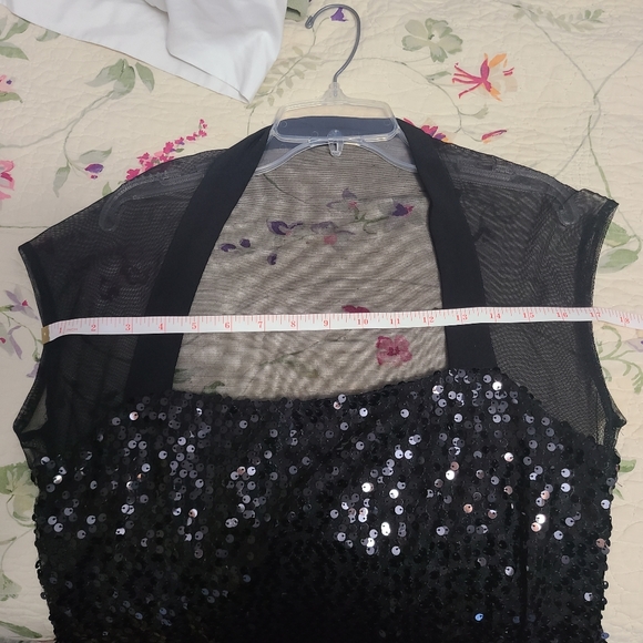 black sequin dress with see-through mesh - Picture 5 of 5